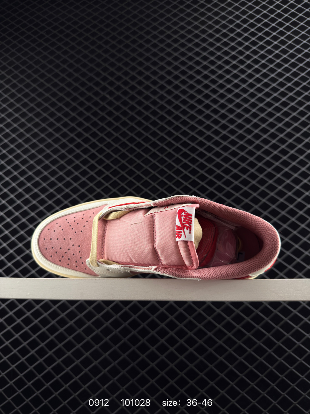 Travis Scott x Air Jordan 1 ” Reverse Mocha “